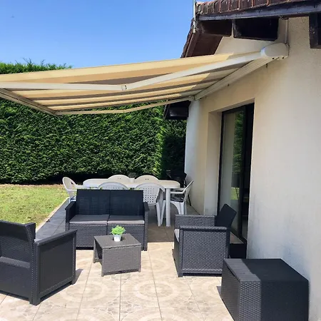 Holiday home Maison Avec Piscine A